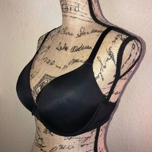 Victoria’s Secret Pink Wear Everywhere Black Push Up Bra Size 36D